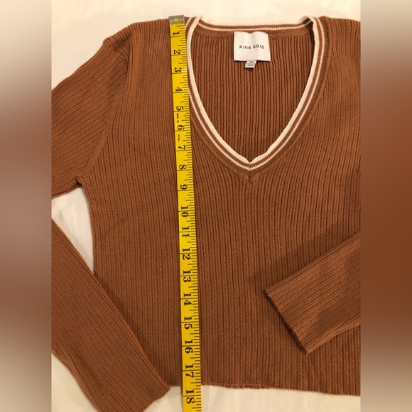 Pink Rose khaki & white, XL, long sleeve waist crop sweater - Picture 10 of 12